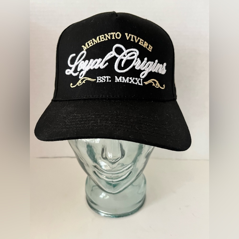Loyal Origins Crusade Premium Snapback black hat Men's VGUC